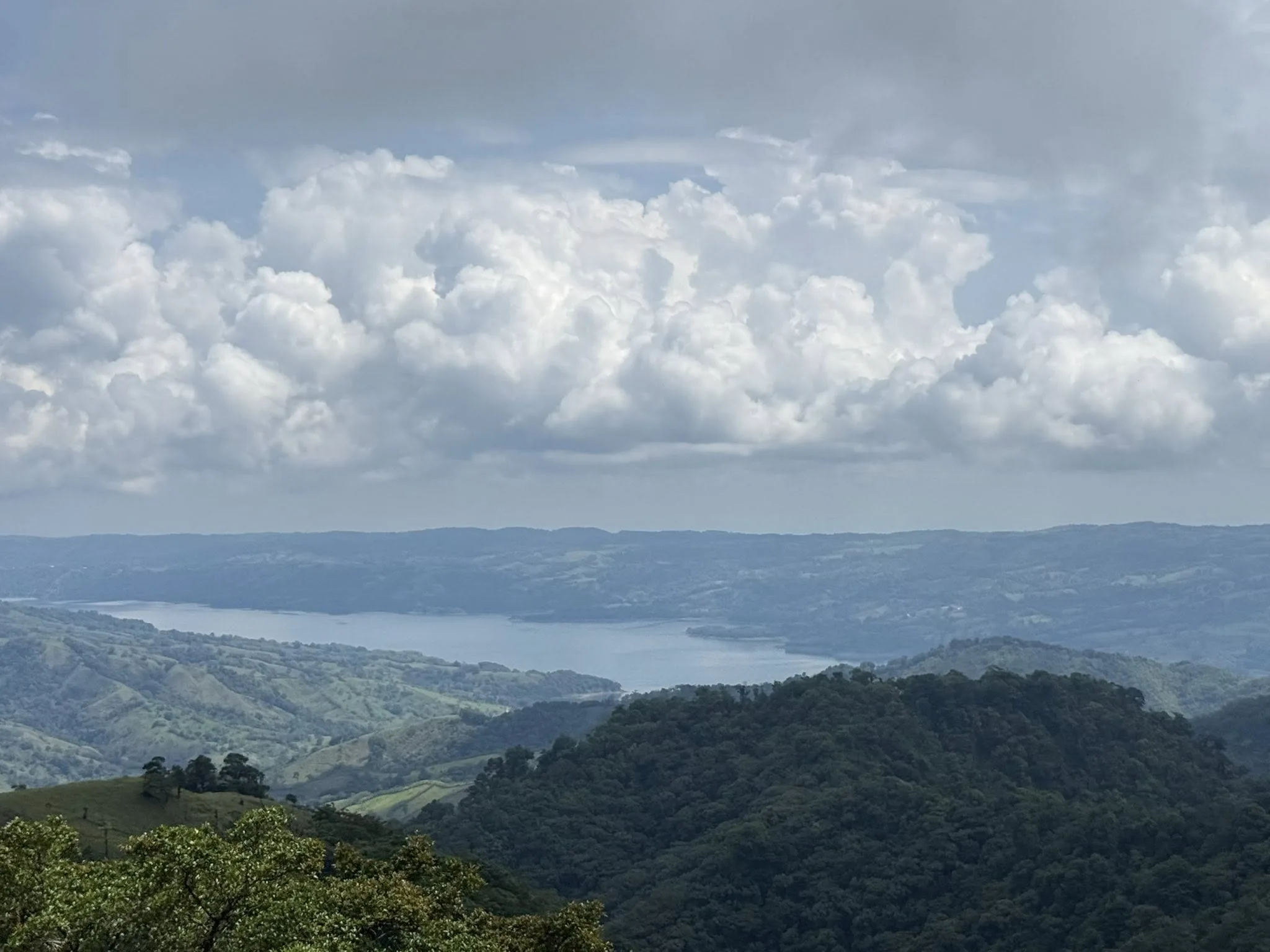 Panoramic view of Lake Arenal along the route from Monteverde to La Fortuna